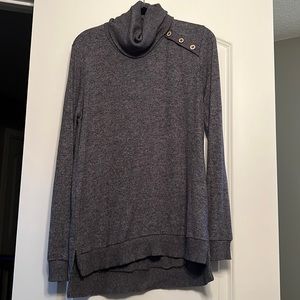 Lightweight charcoal gray turtleneck.